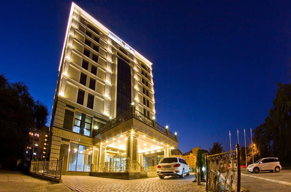Plaza Hotel Bishkek 1