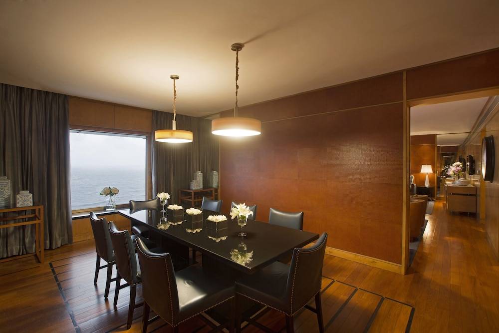 Taj Lands End 2