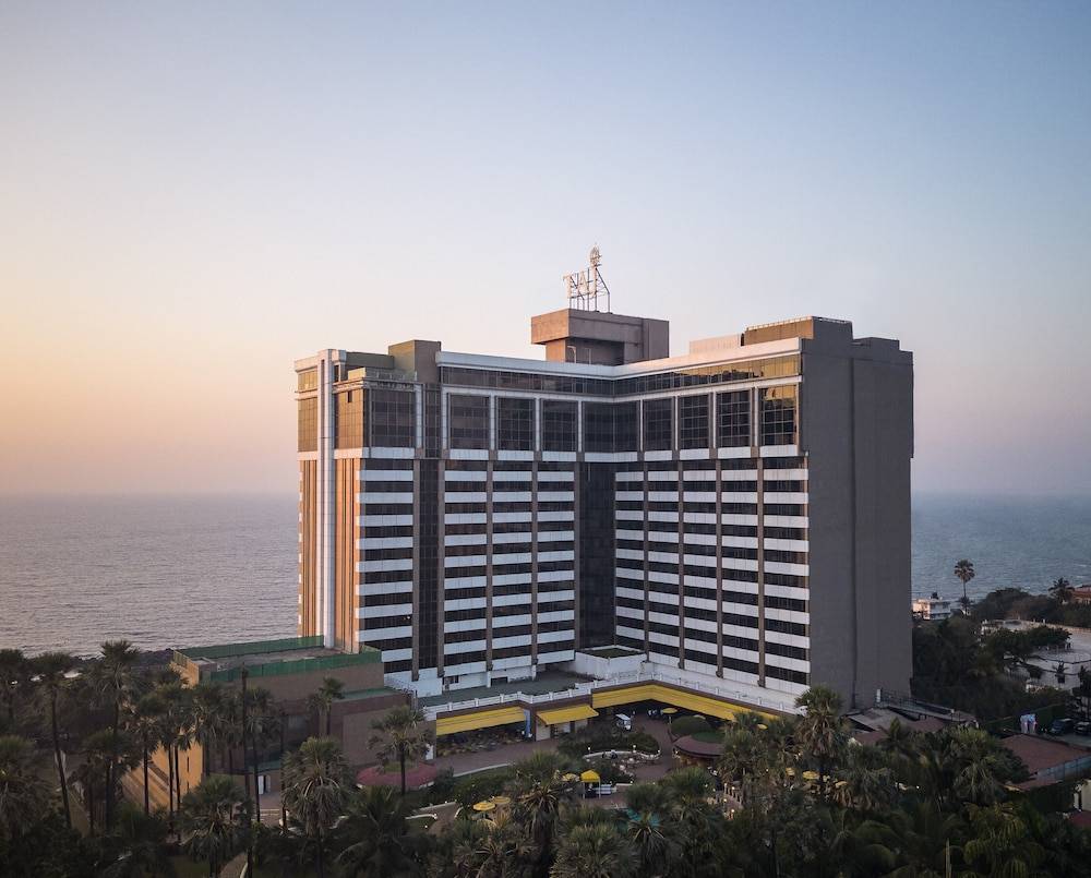 Taj Lands End 1