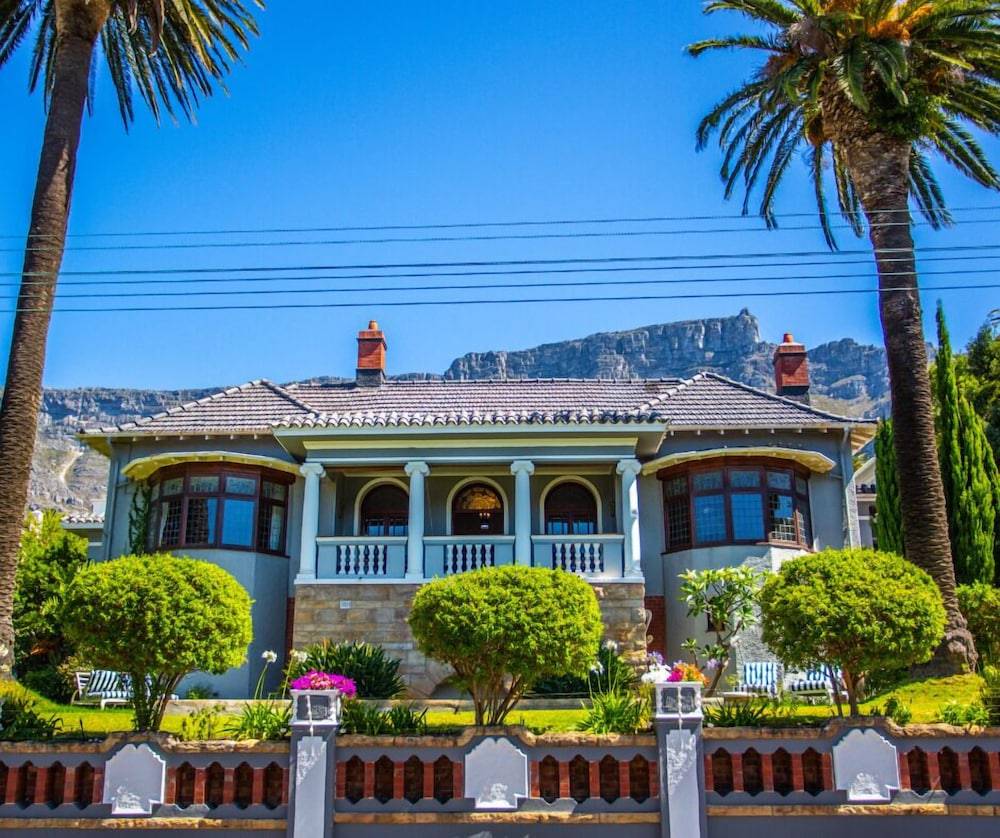 Cape Riviera Guesthouse 1