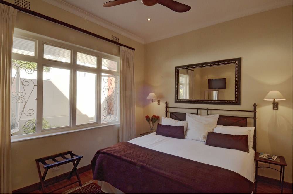 Sundown Manor Guest House 2
