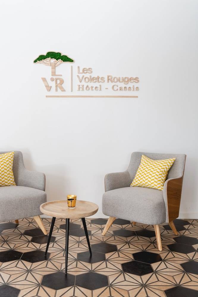 LES VOLETS ROUGES - Hôtel Cassis - Situé dans le Parc National des Calanques - Parking Gratuit 2