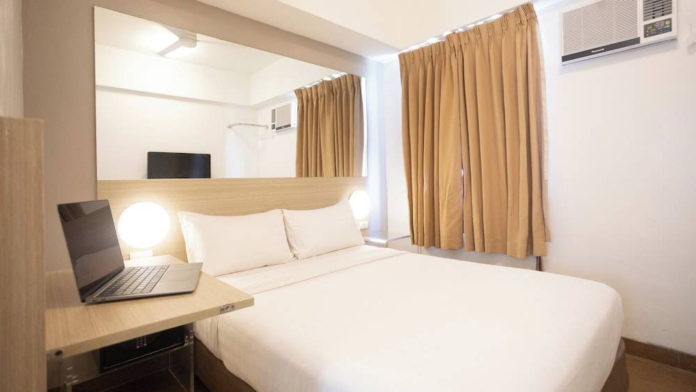Red Planet Cebu 1