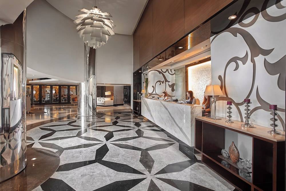 Quest Hotel & Conference Center Cebu 1