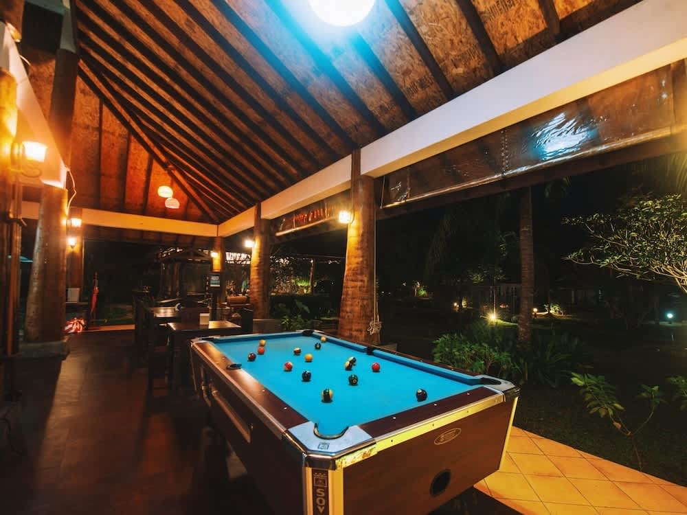 Nana Beach Hotel & Resort 2