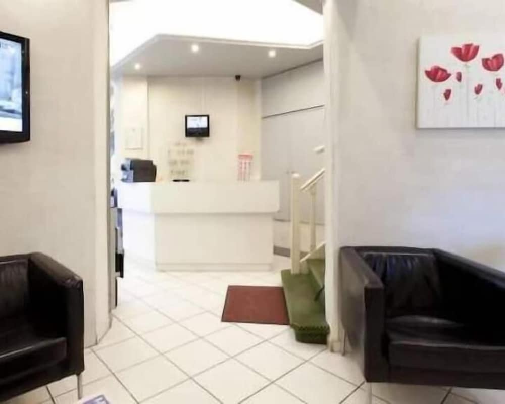 Hotel Victor Hugo 1