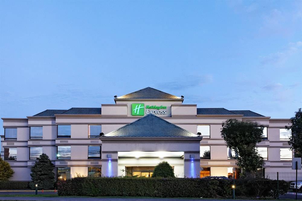 Holiday Inn Express CONCEPCION by IHG 1