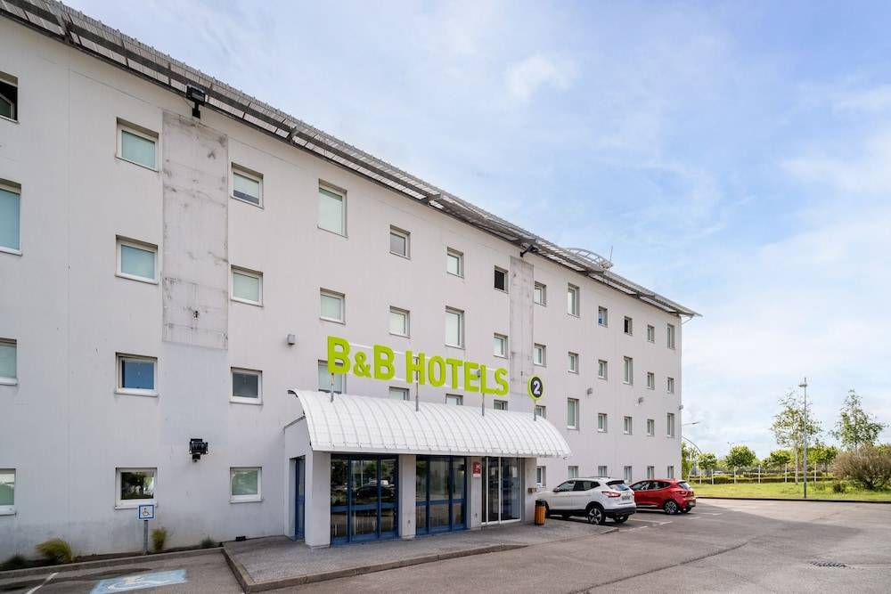 B&B HOTEL Calais Terminal Cité Europe 2 étoiles 1