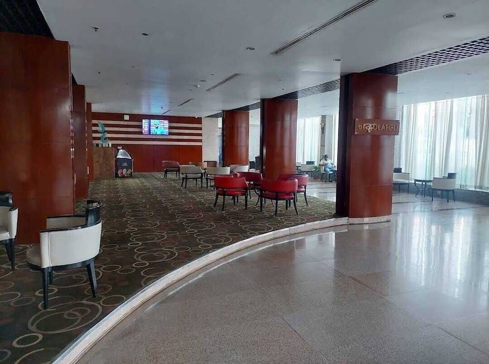 Ocean Paradise Hotel and Resort 2