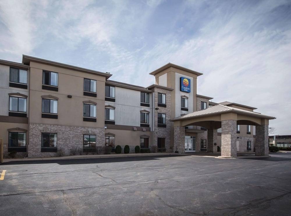 Comfort Inn Crystal Lake - Algonquin 1