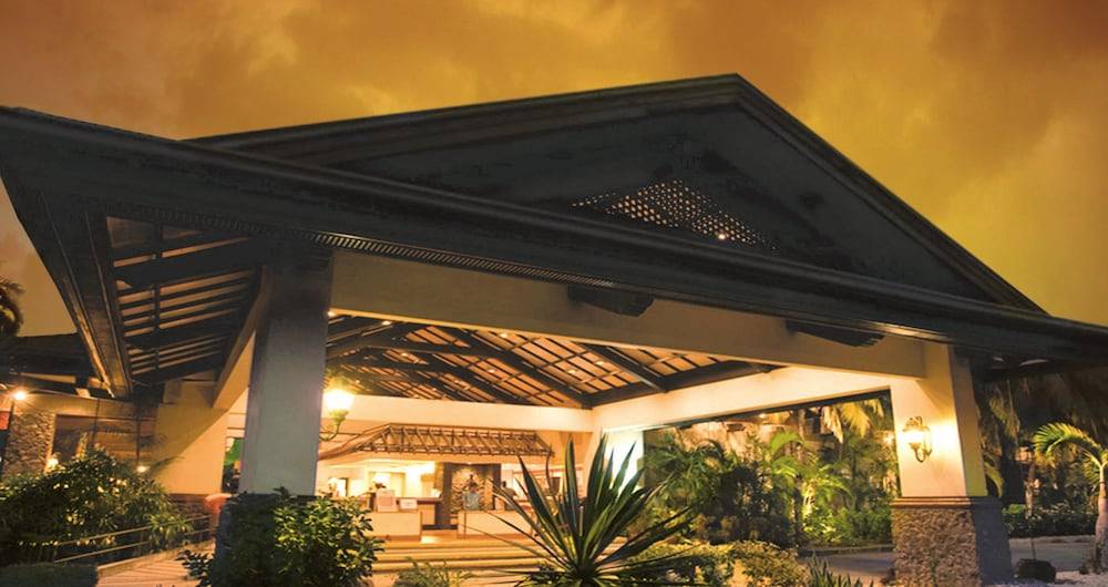 Waterfront Insular Hotel Davao 1