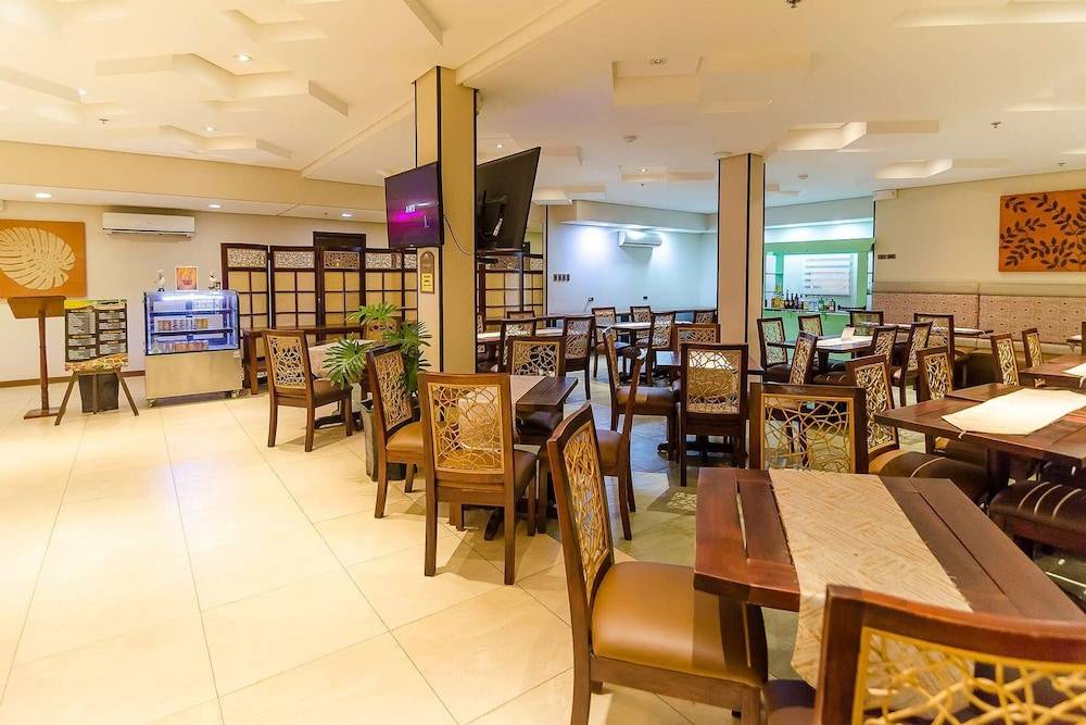 Microtel by Wyndham Davao 1