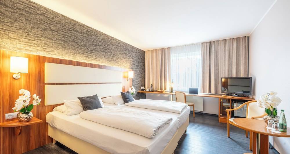 PLAZA INN Zwickau 1