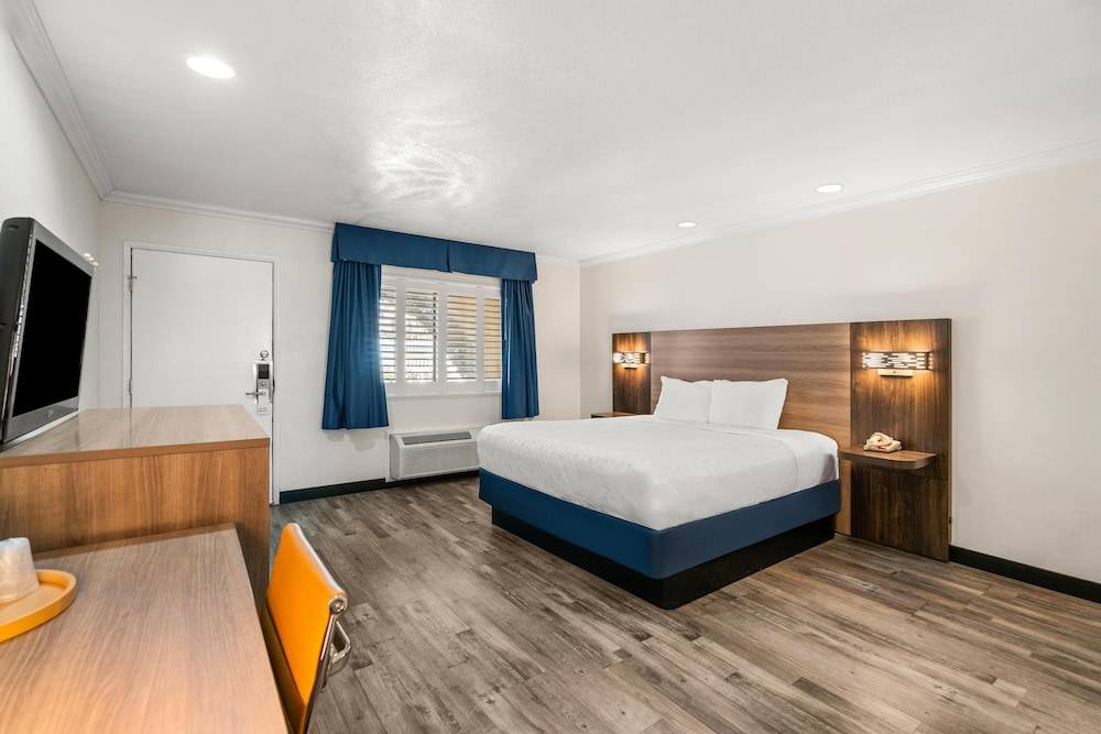 Americas Best Value Inn and Suites -Yucca Valley 1