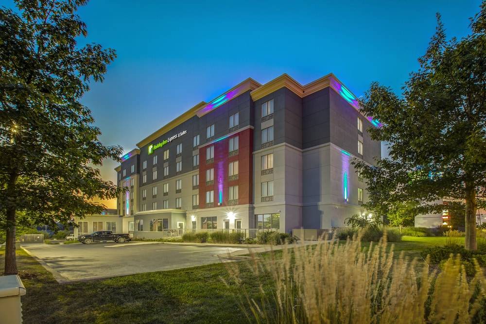 Holiday Inn Express & Suites WOODSTOCK SOUTH by IHG 1