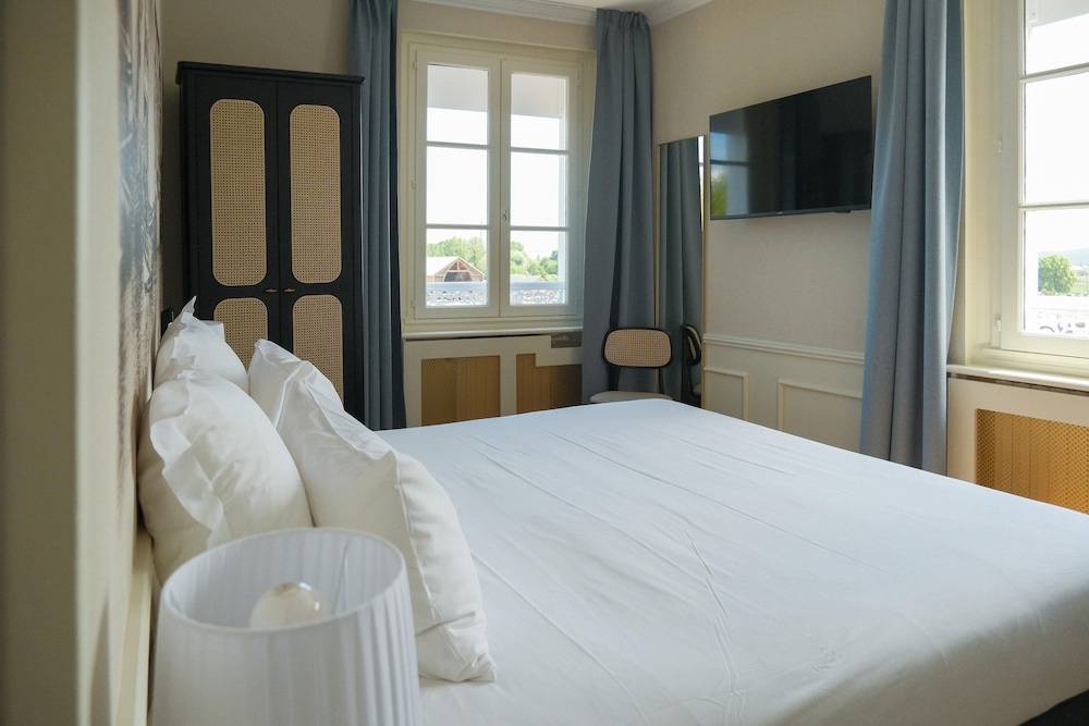 Best Western Le Cheval Blanc -Vue sur le port-plein centre ville 1