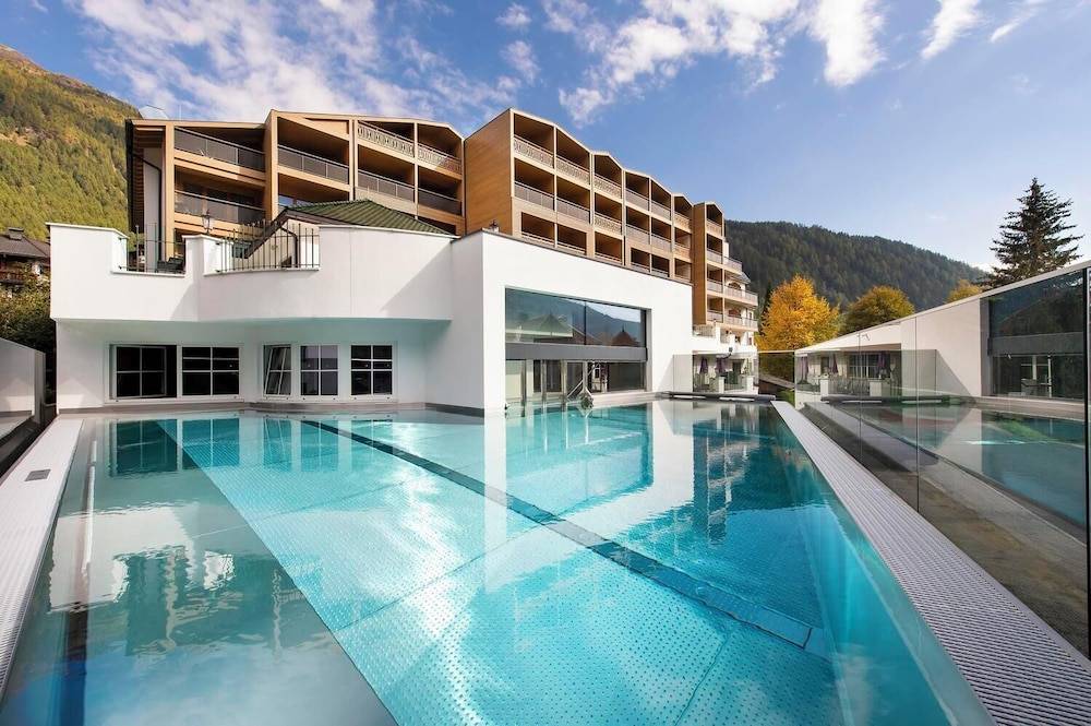 Falkensteiner Hotel Falkensteinerhof l 4 Star Superior 1