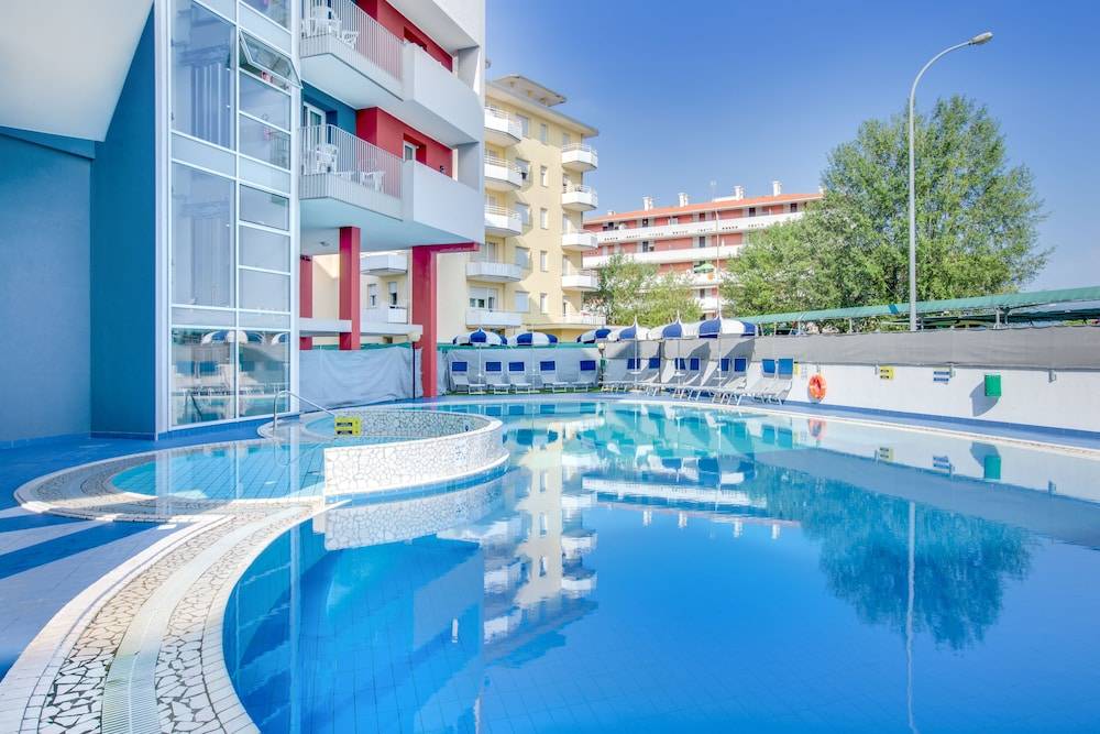 Hotel Ambassador 1