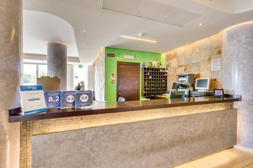 Hotel Ambassador 2