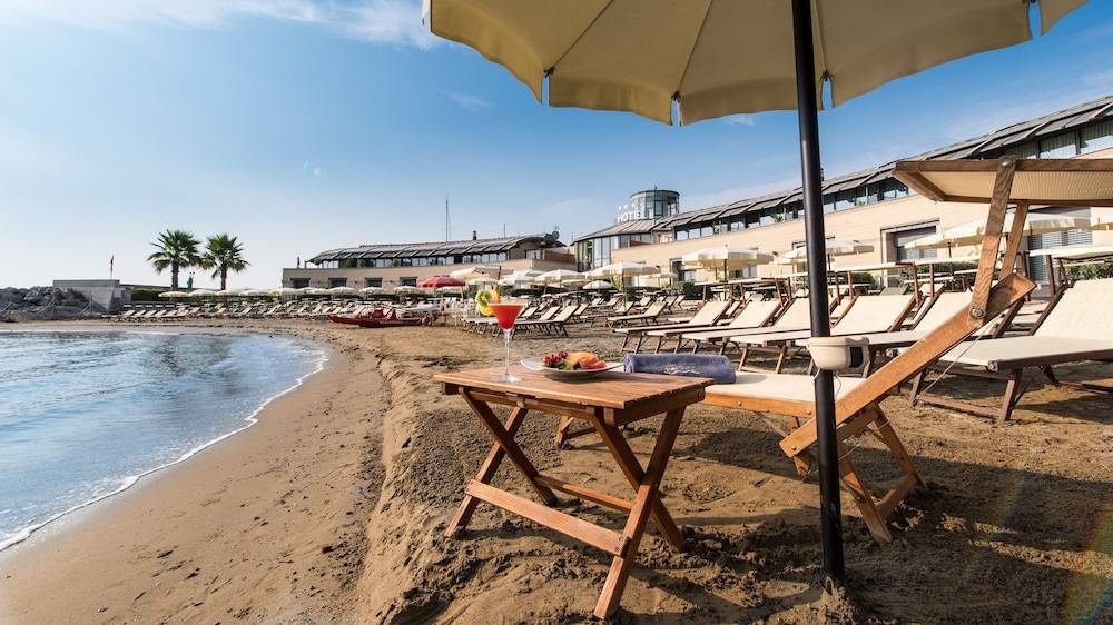 Hotel Riviera dei Fiori 1