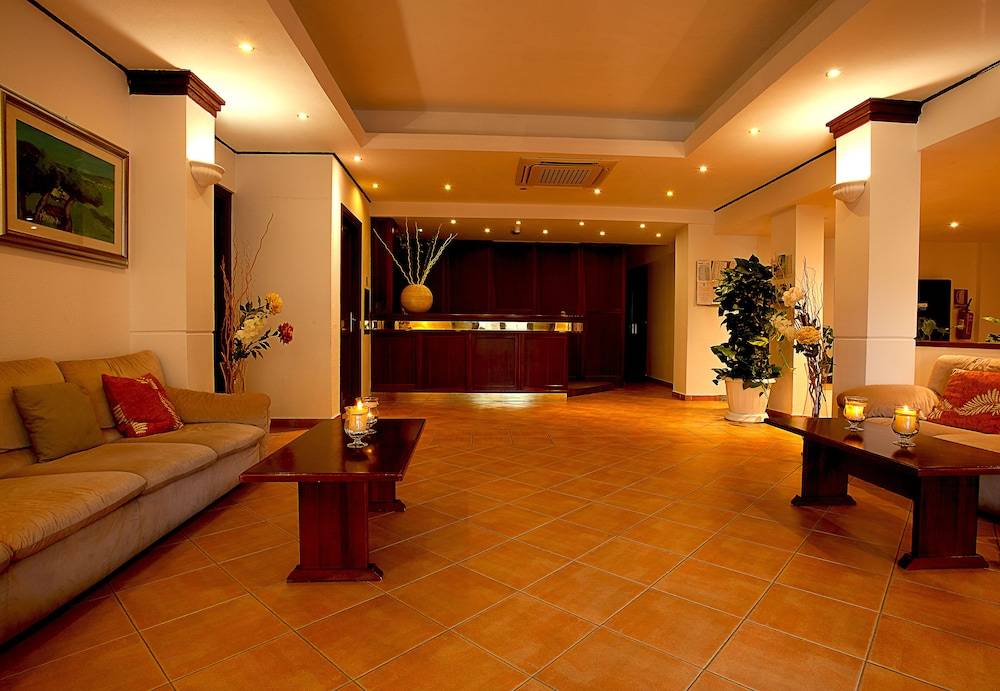 Zoe Apartment by Hotel Moderno 1