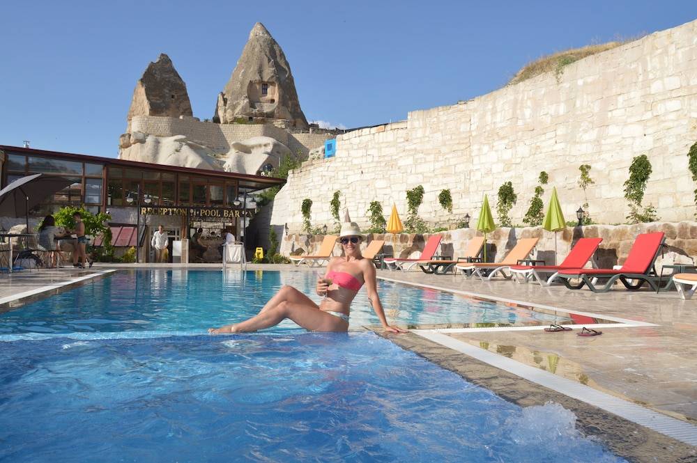 Grand Elite Cave Suites 1
