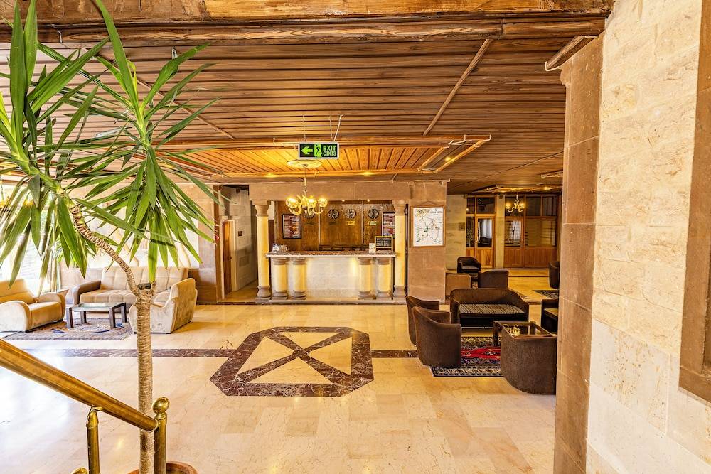 Ciner Hotel 2