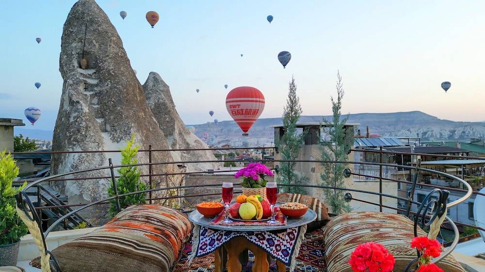 Safran Cave Hotel 1