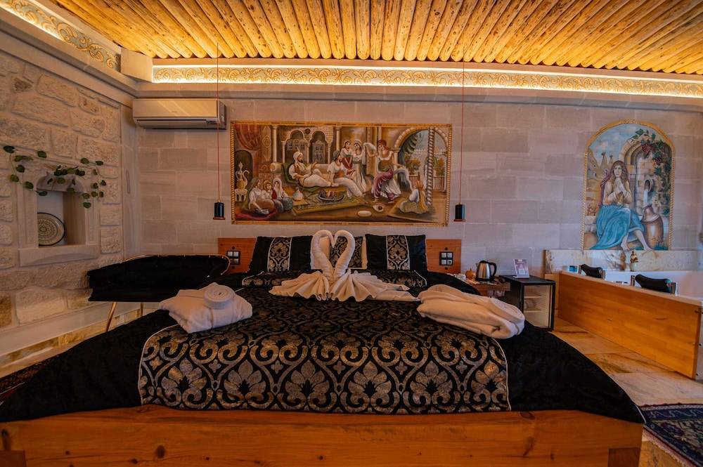 Safran Cave Hotel 2