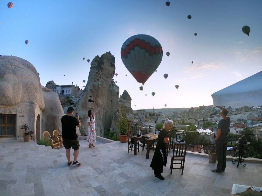 Grand Cave Suites 1
