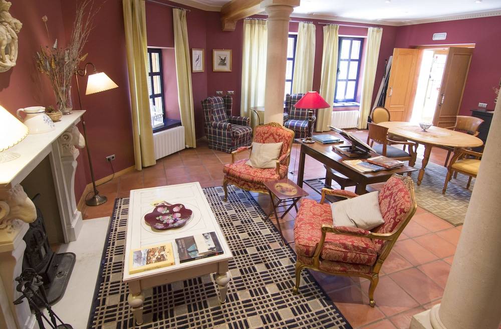 Hotel Sara De Ur 1