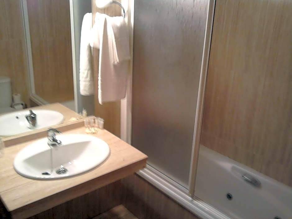 Hotel Mairena 2