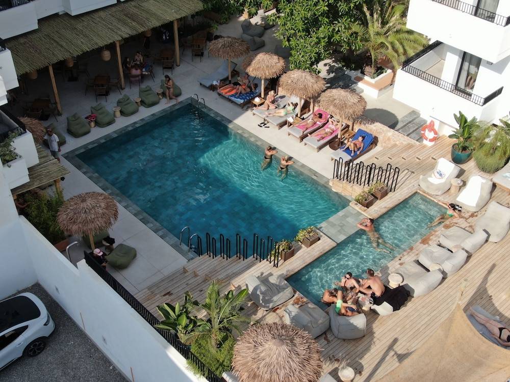 Aparthotel Casita Blanca - Adults Only 1