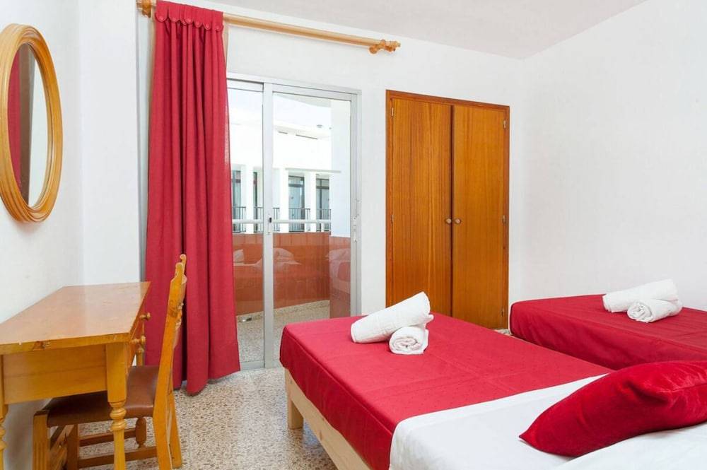 Apartamentos Puet 2