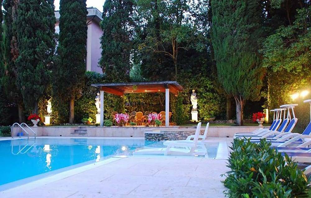 Hotel Désirée by Double Hospitality 1