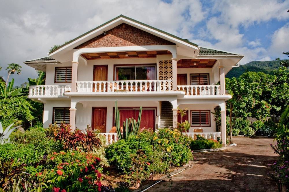 Villa de Roses 1