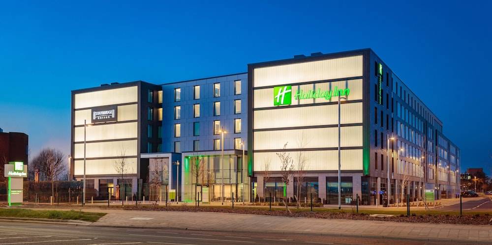Holiday Inn LONDON - HEATHROW BATH ROAD by IHG 1