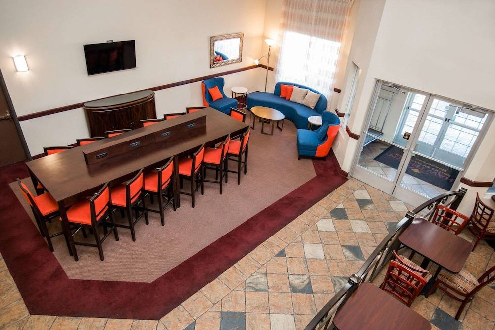 Hawthorn Suites Las Vegas 1