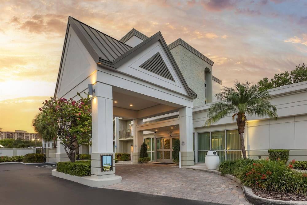 Best Western Plus North Miami-Bal Harbour 1