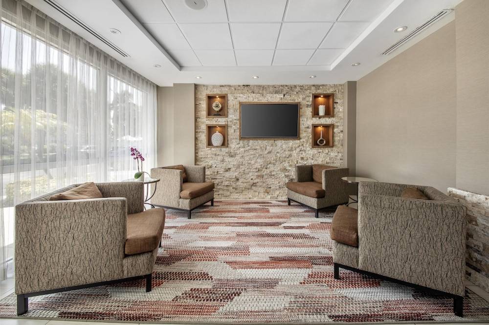 Best Western Plus North Miami-Bal Harbour 2