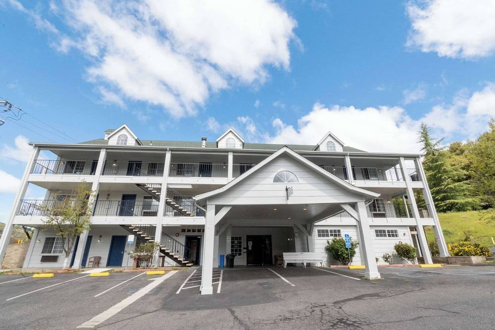 Quality Inn Yosemite Valley Gateway 1