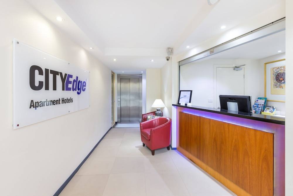 City Edge East Melbourne Apartment Hotel 2