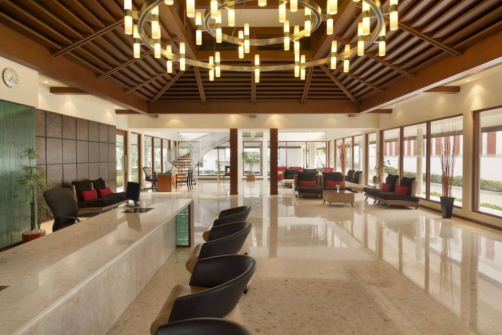 Ramada Resort by Wyndham Kochi 2