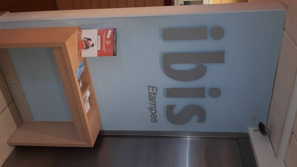 ibis Etampes 2