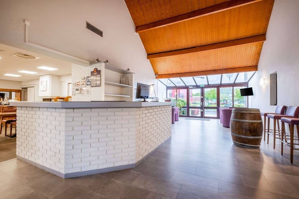 Comfort Hotel Etampes 2