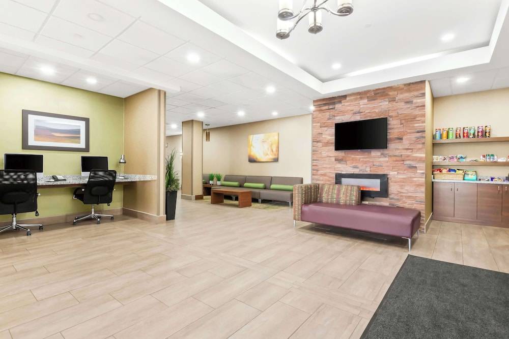 Best Western Plus Fergus Hotel 2