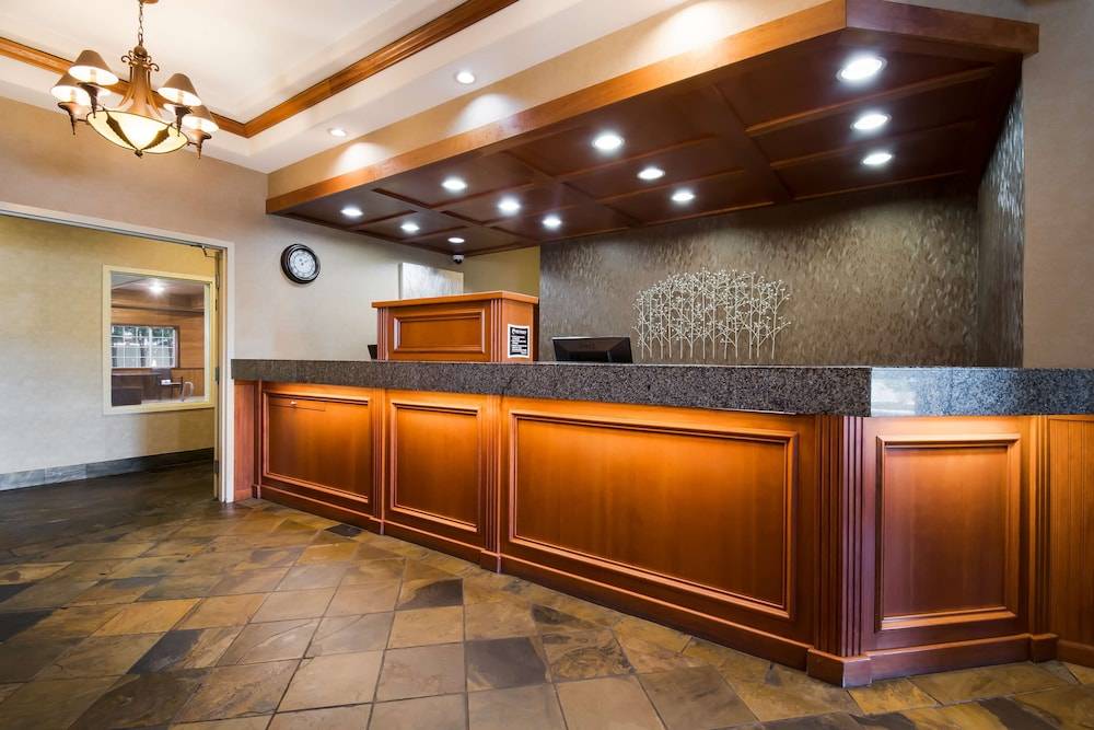 Best Western University Inn and Suites 2