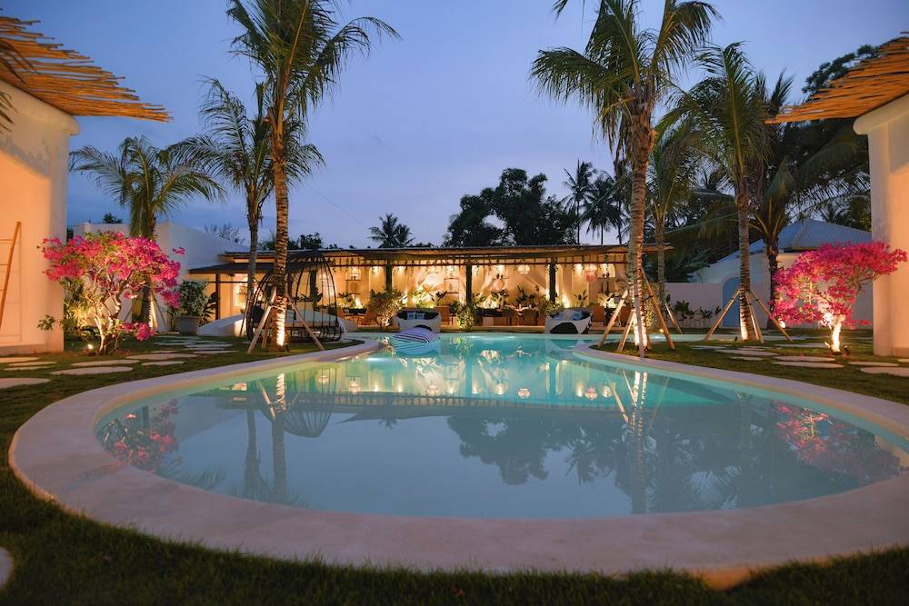 The Koho Air Hotel 1