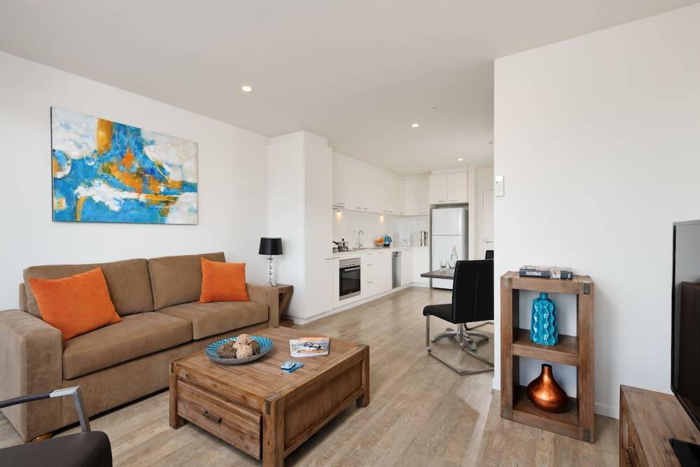 Park Avenue - IKON Glen Waverley 1