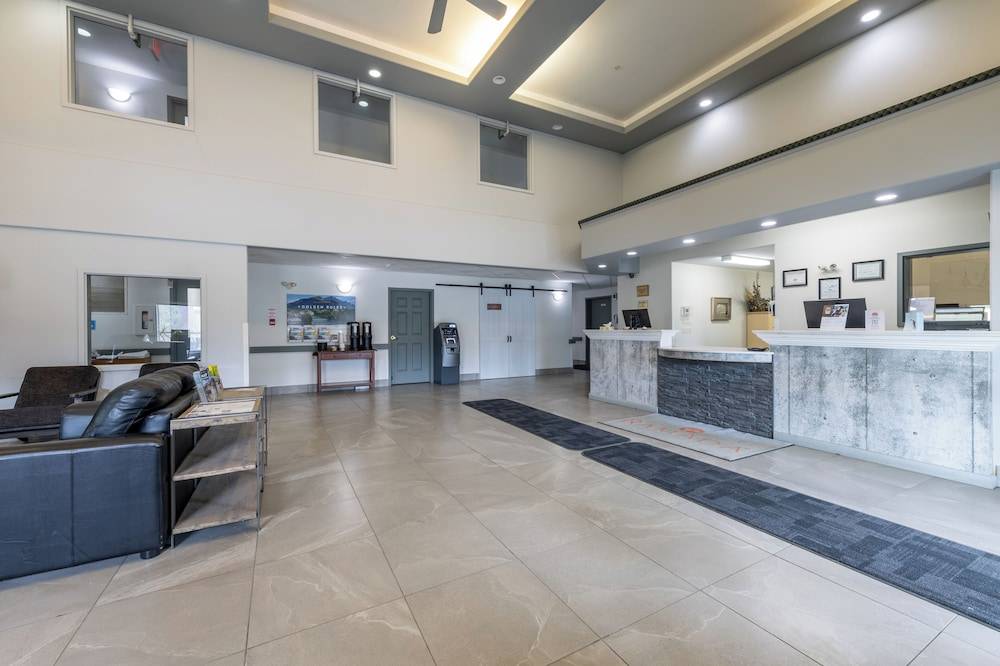 Ramada Golden 2